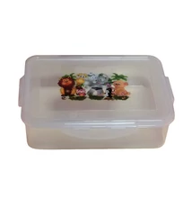 Gumistetős, állatosmatricás ételdoboz 1,5 L Gumistetős, állatosmatricás ételdoboz 1,5 L